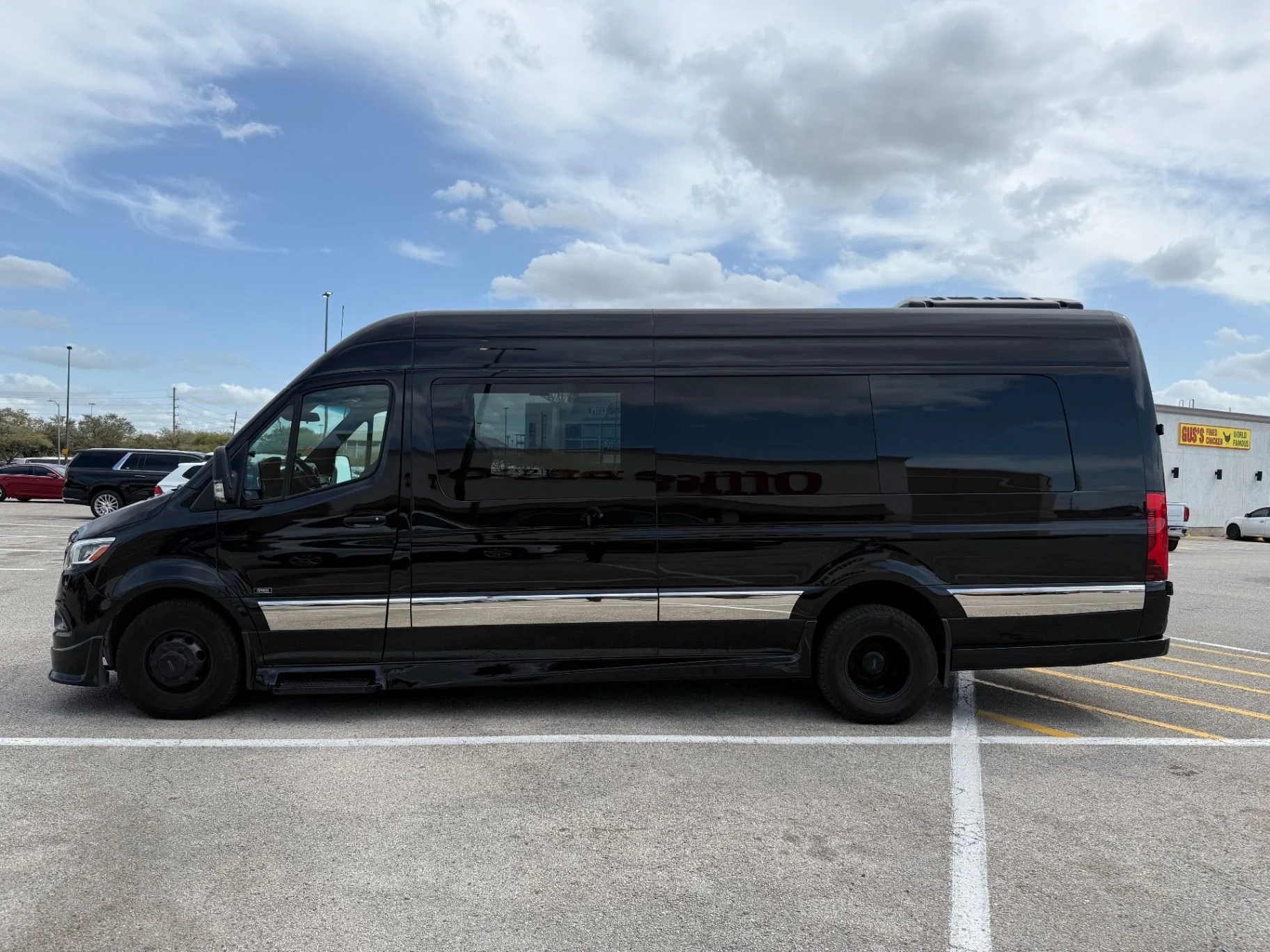 Sprinter Shuttle black Mercedes-Benz Sprinter